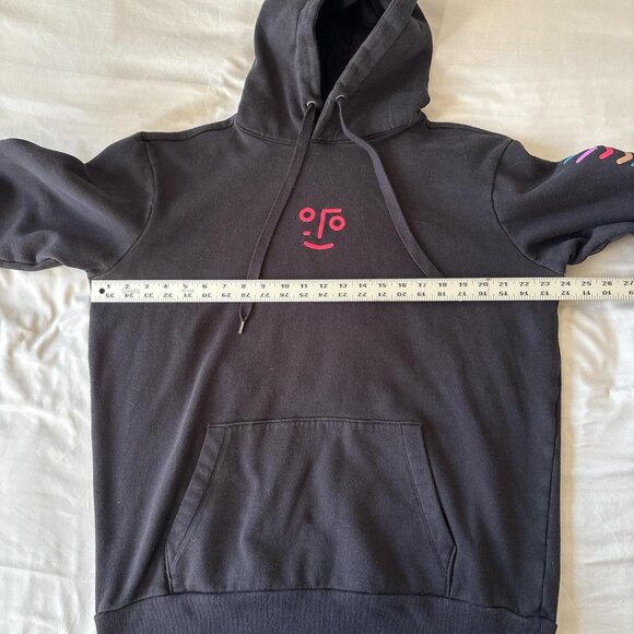 No Boundaries Tribal Core / Dreamin Black and Colorful hoodie. Size L. - Picture 3 of 5